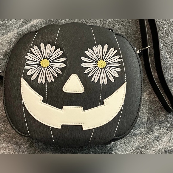 BACKSTITCH BRUJA Halloween Backstitch Bruja SPRING bag witchy goth SOLD OUT - Picture 6 of 9